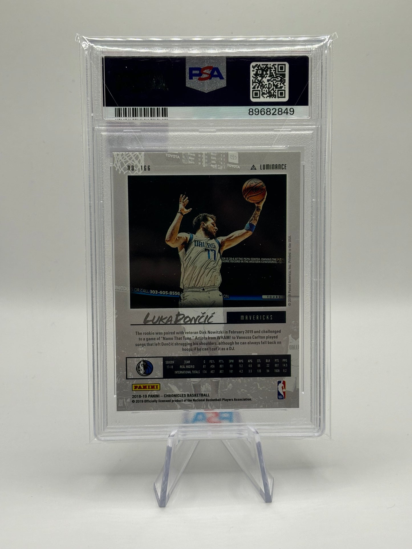 2018-19 Panini Chronicles - Luminance #166 Luka Dončić (RC) PSA 9